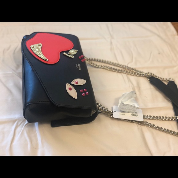 Guess fruit punch crossbody - Picture 2 of 8